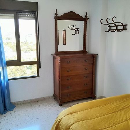 Room In Shared Apartment With Parking Almuñécar Extérieur photo